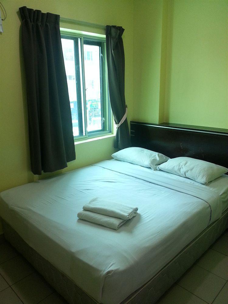 Hotel Tourist City Centre By Hotspot Essential Kota Kinabalu Dış mekan fotoğraf