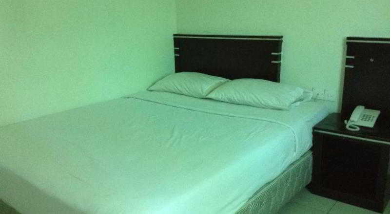 Hotel Tourist City Centre By Hotspot Essential Kota Kinabalu Dış mekan fotoğraf