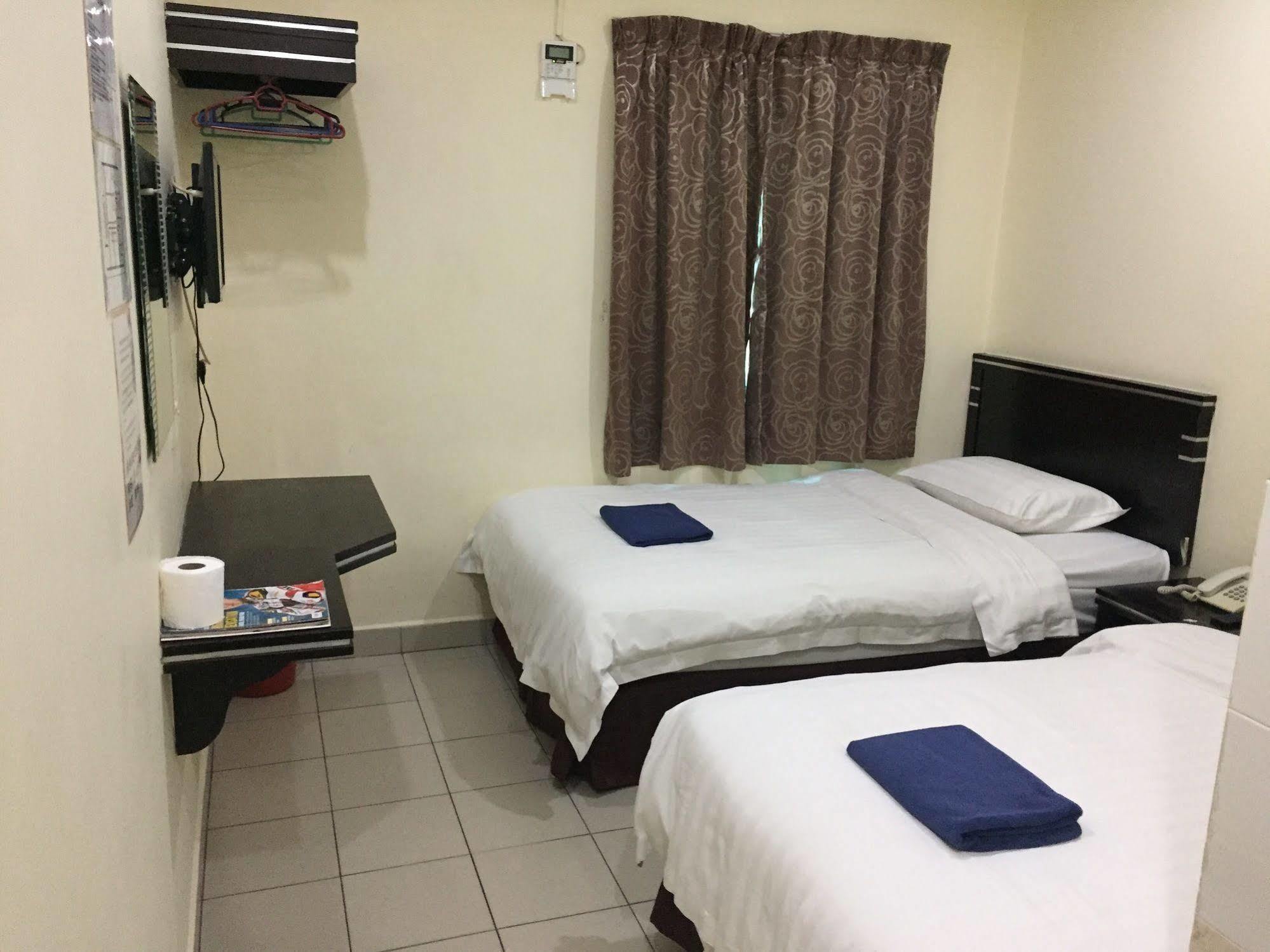 Hotel Tourist City Centre By Hotspot Essential Kota Kinabalu Dış mekan fotoğraf