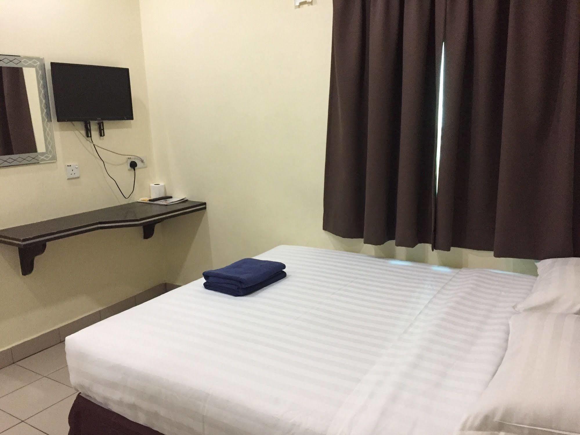 Hotel Tourist City Centre By Hotspot Essential Kota Kinabalu Dış mekan fotoğraf